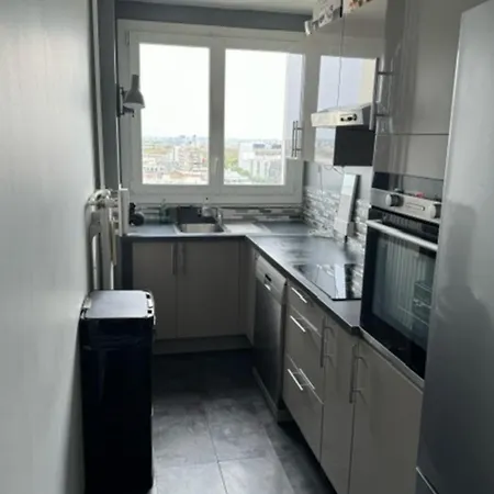 Skyscraper Overlooking La Villette Appartement Paris